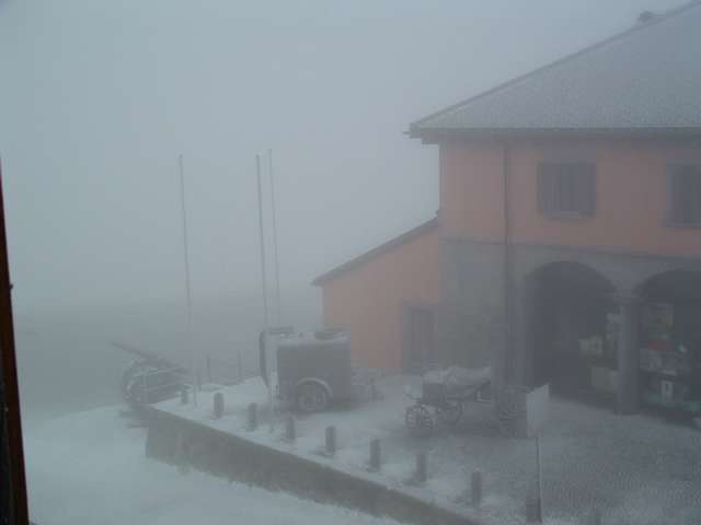 3ch03a allesversinktimschnee.jpg